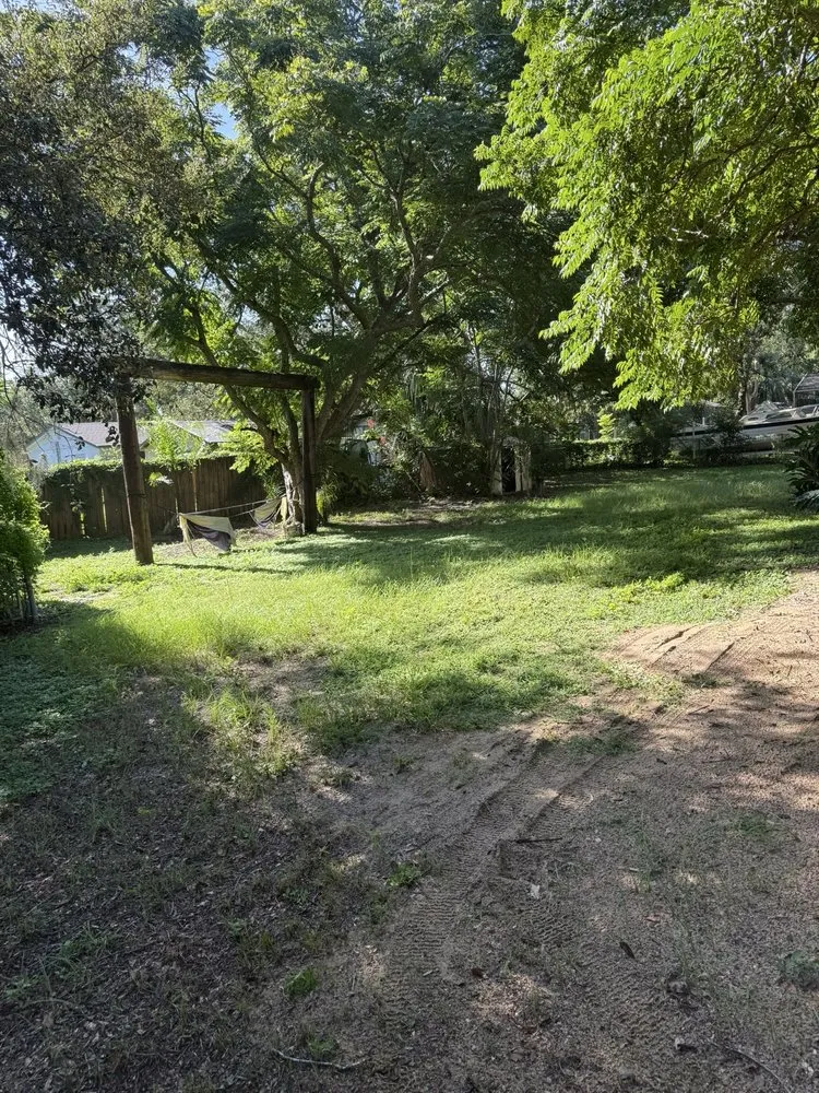 Expert landscaping services in Minneola, FL - Blocks Lawn Service