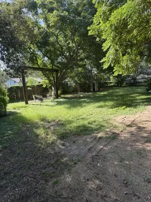 Blocks Lawn Service Logo