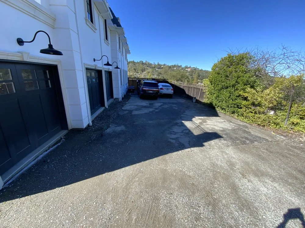 Custom outdoor landscaping in San Francisco, CA by Bloom and Lawn Landscape