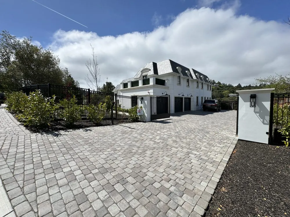 Expert garden landscaping in San Francisco, CA by Bloom and Lawn Landscape