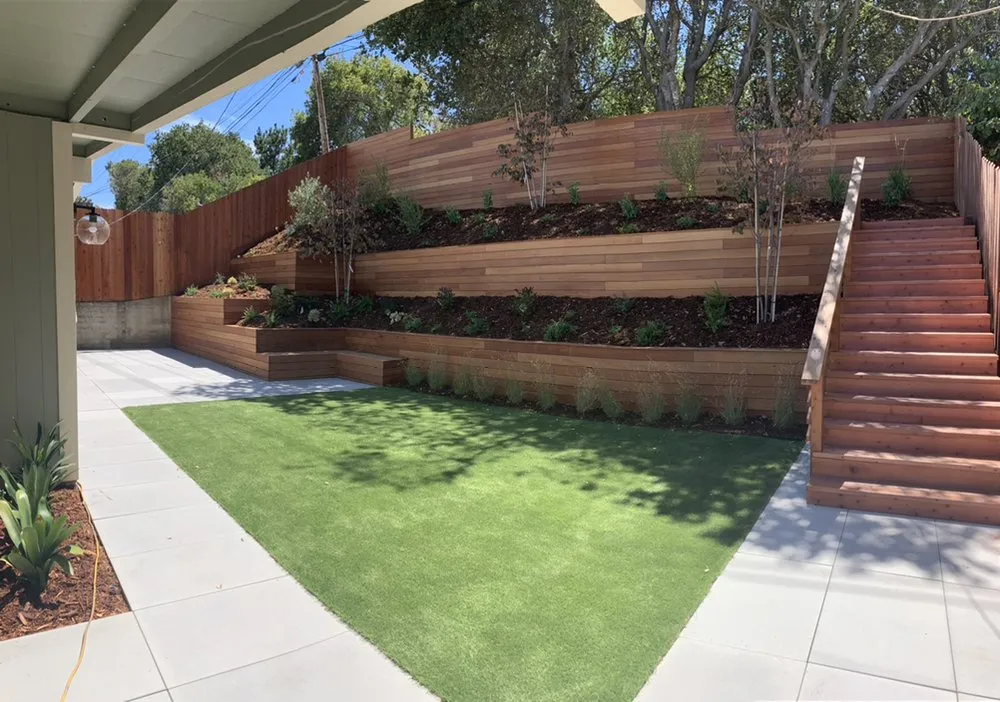 Custom lawn mowing service experts serving West Menlo Park, CA - Bloom and Lawn Landscape