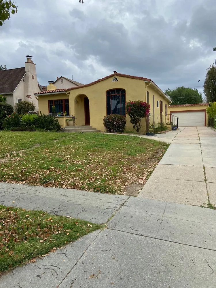 Top-rated yard maintenance experts serving Pasadena, CA - Bloom By Lola