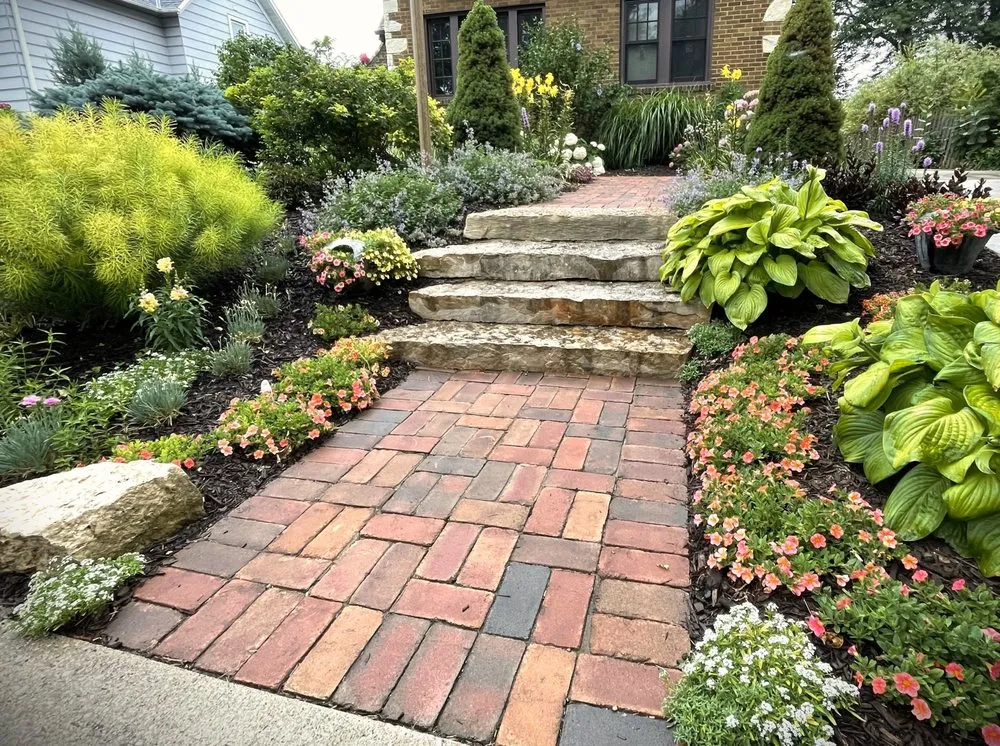 Reliable garden landscaping for beautiful yards across Wauwatosa, WI - Bloom! Landscaping
