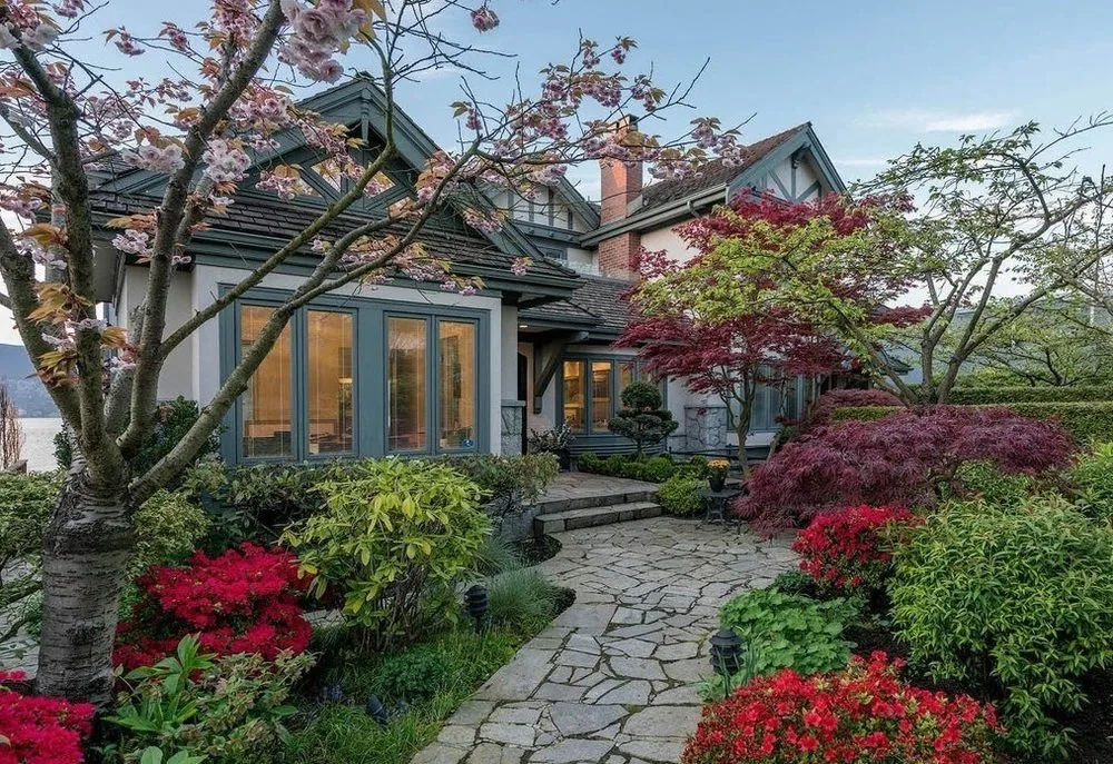 Custom yard cleanup service near you in Bloomington, IN by Bloomington Landscape Construction