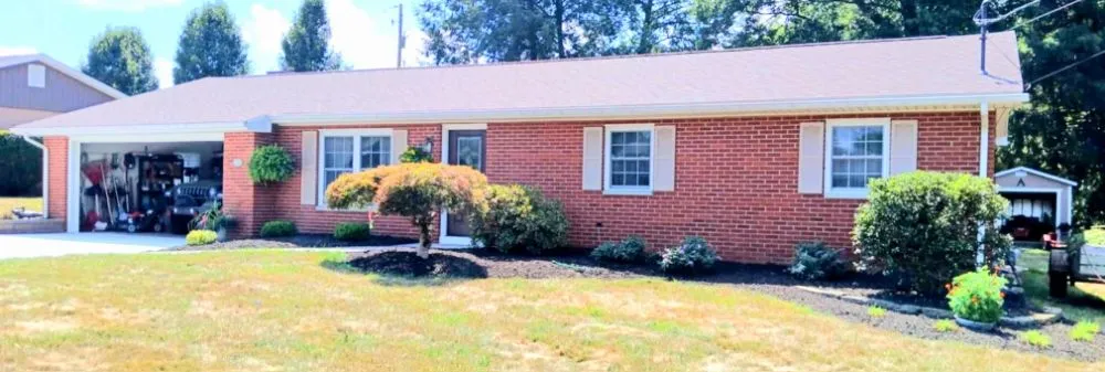 Professional lawn mowing service experts serving Marietta, OH - Bloomington Landscaping