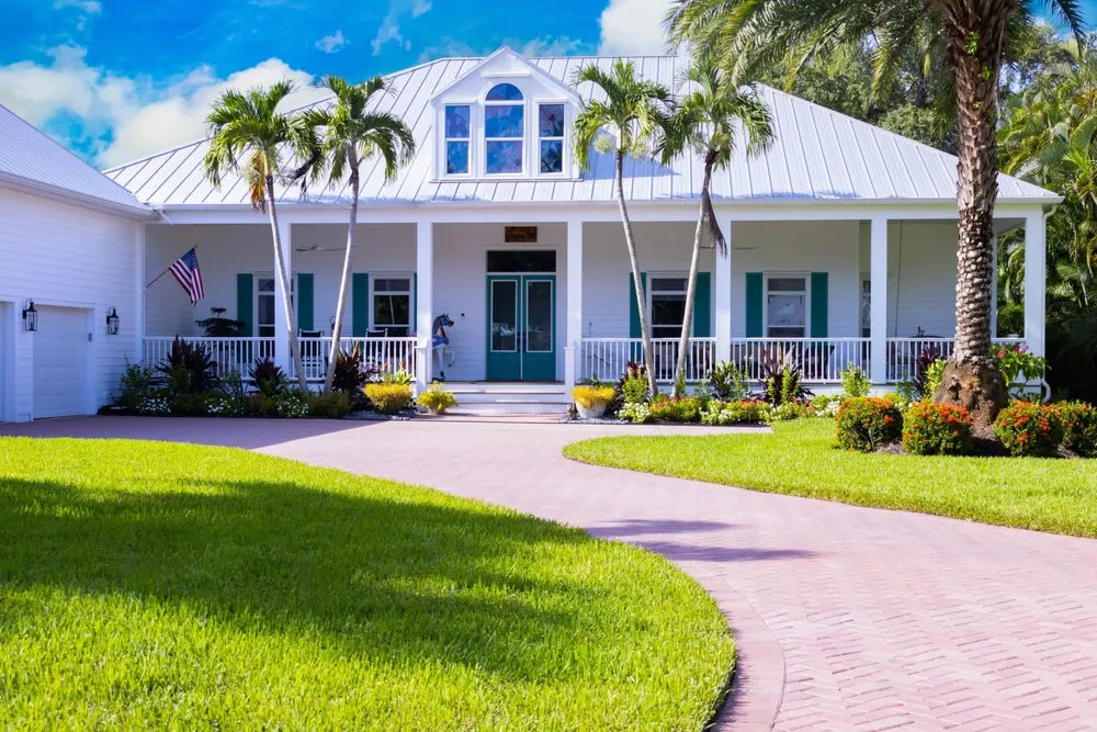 Reliable outdoor landscaping experts serving Fort Myers, FL - Blooms In Grace