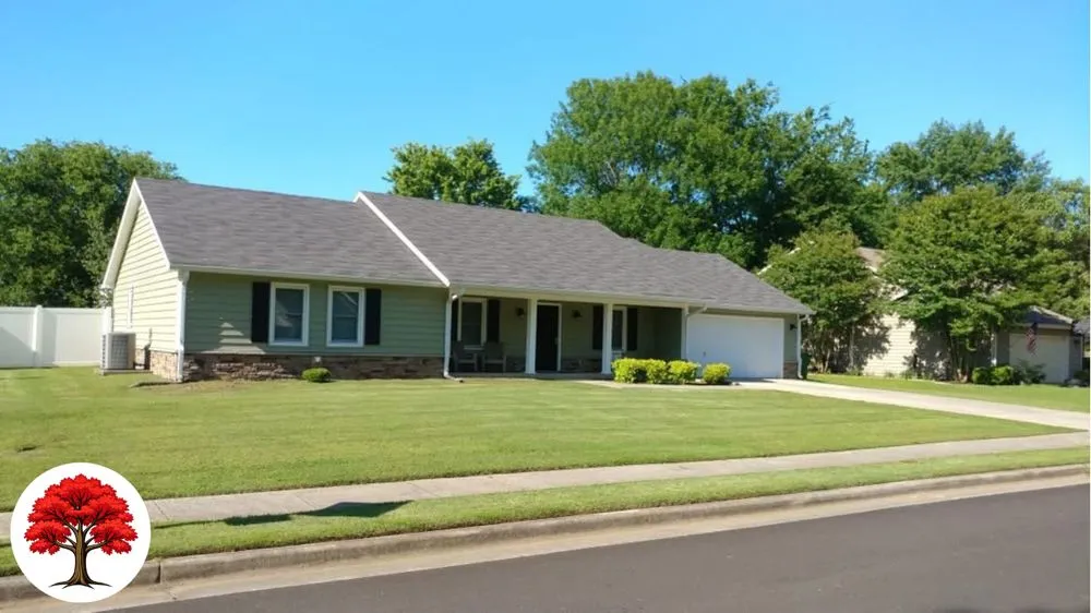 Top-rated landscaping services for residential properties in Lake City, FL by Blossomwood Lawn Care