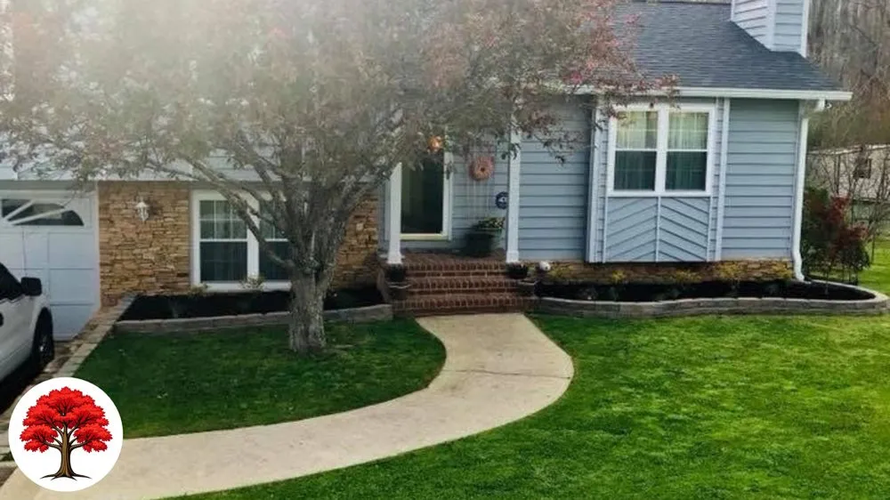 Expert yard maintenance for homes in Lake City, FL by Blossomwood Lawn Care