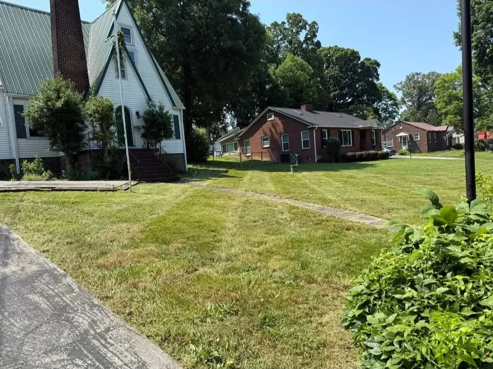 Professional landscape installation experts serving Louisville, TN - Blount Mowing