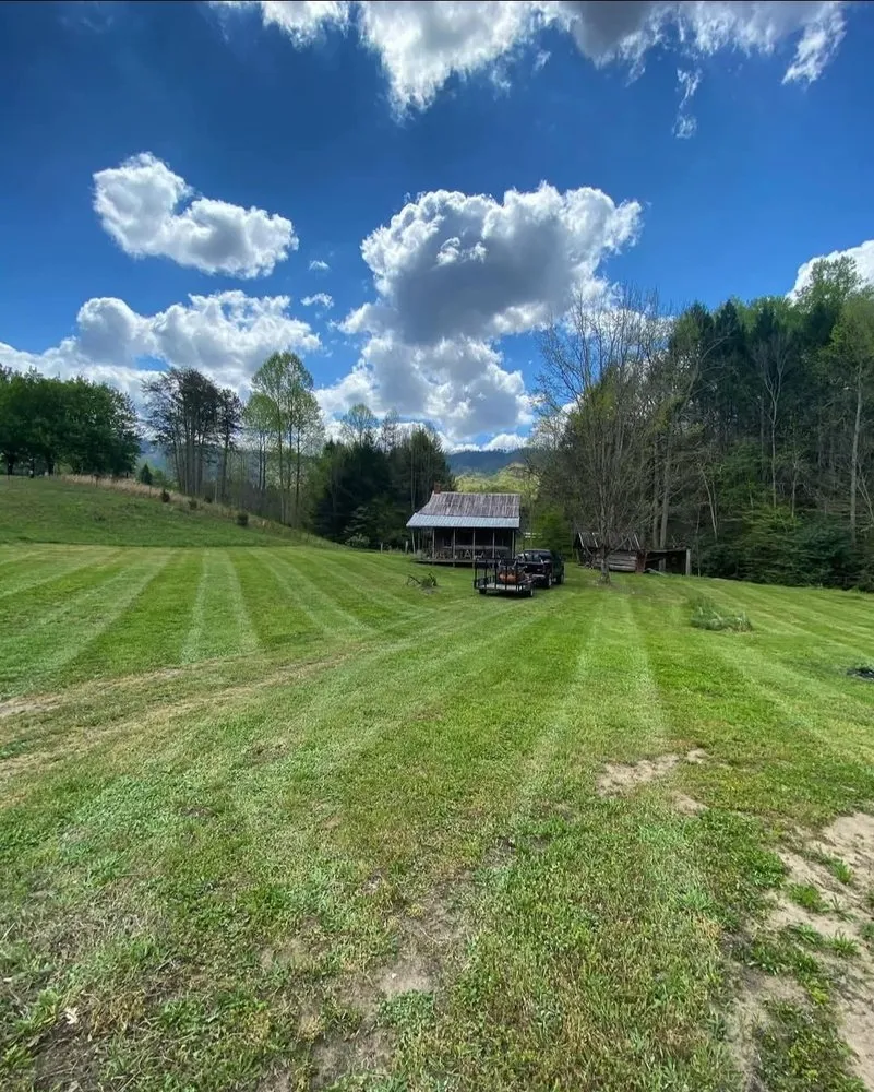 Top-rated landscaping services for beautiful yards in Louisville, TN by Blount Mowing