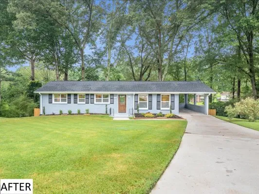 Blount’s Lawn Care Solutions Logo