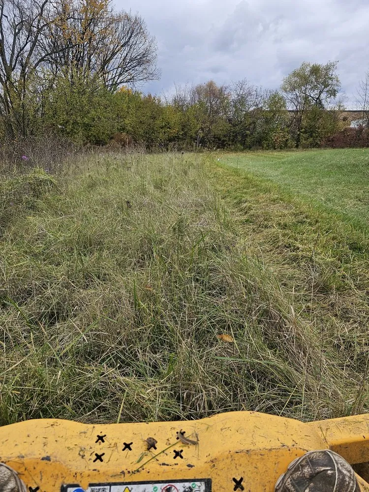 Local outdoor landscaping in Mount Morris, MI - Blowin Grass Lawn And Landscaping
