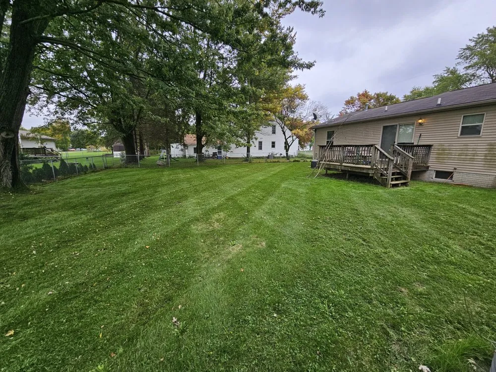 Affordable residential landscaping in Mount Morris, MI - Blowin Grass Lawn And Landscaping
