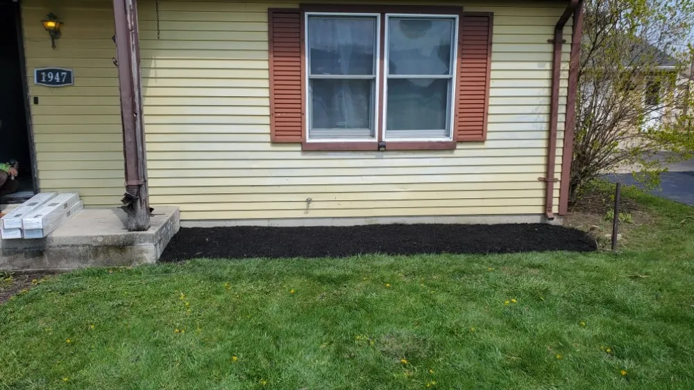 Professional lawn care service in Toledo, OH - Blu-Sky Property Services