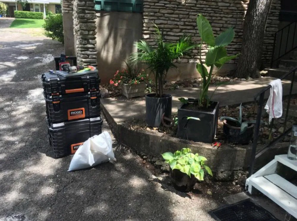 Professional outdoor landscaping experts serving Austin, TX - Blu Sol - Organic Landscape Gardening