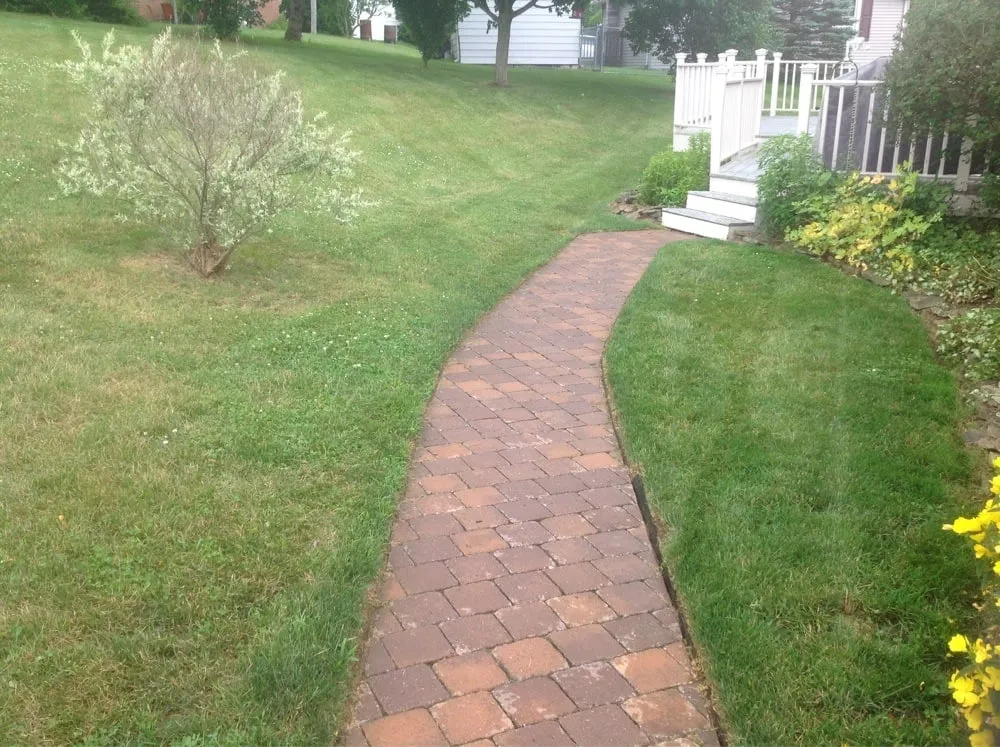 Reliable garden landscaping in Montgomery, PA by Blue & Gold Lawn Care