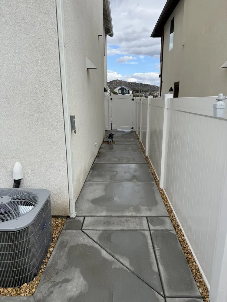 Expert garden landscaping experts serving Menifee, CA - Blue Agave Concrete & Landscape Construction