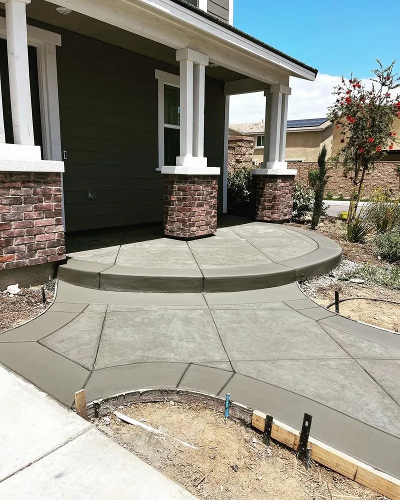 Affordable yard cleanup service experts serving Menifee, CA - Blue Agave Concrete & Landscape Construction