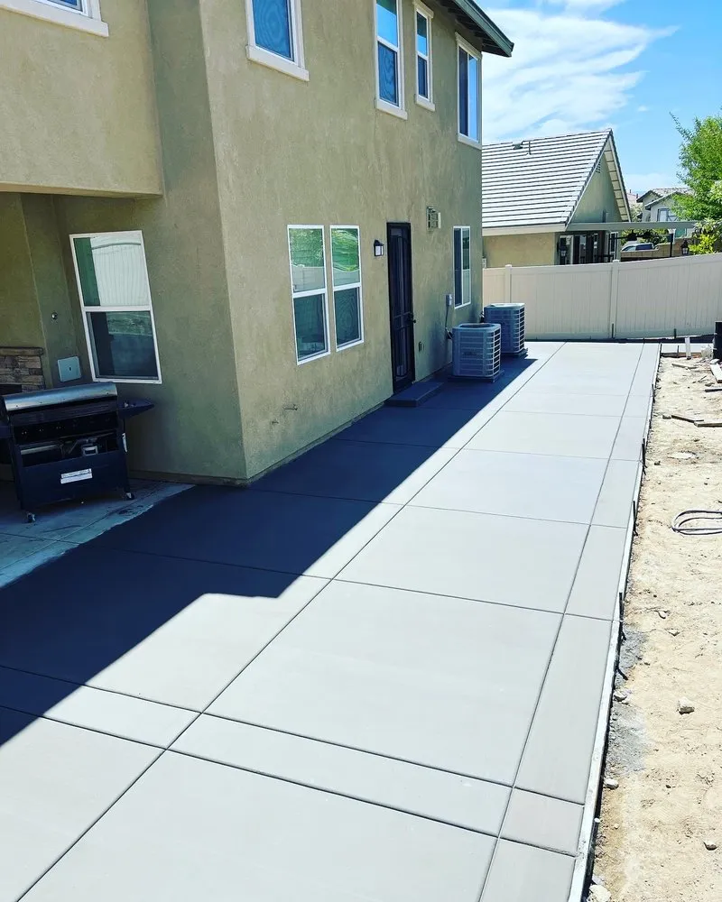 Reliable lawn care service in Menifee, CA - Blue Agave Concrete & Landscape Construction