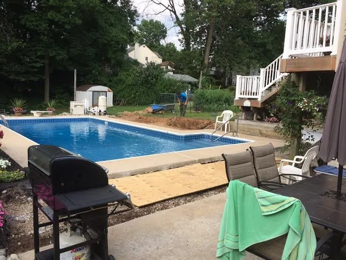 Custom outdoor landscaping in Norristown, PA - Blue and White Landscapes