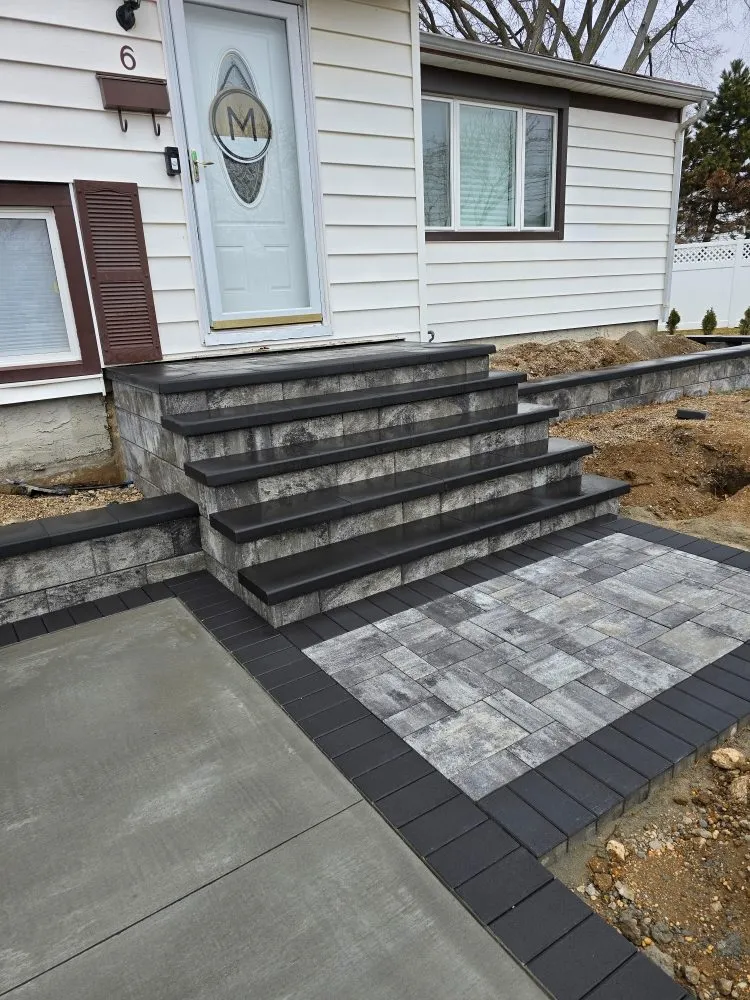 Custom outdoor landscaping in Bay Shore, NY - Blue Bay Outdoor Solutions