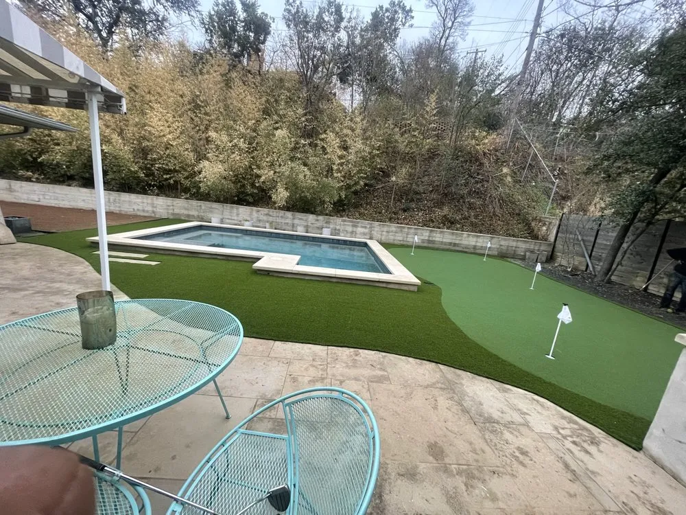 Top-rated yard cleanup service for homes in Austin, TX by Blue Bonnet Turf