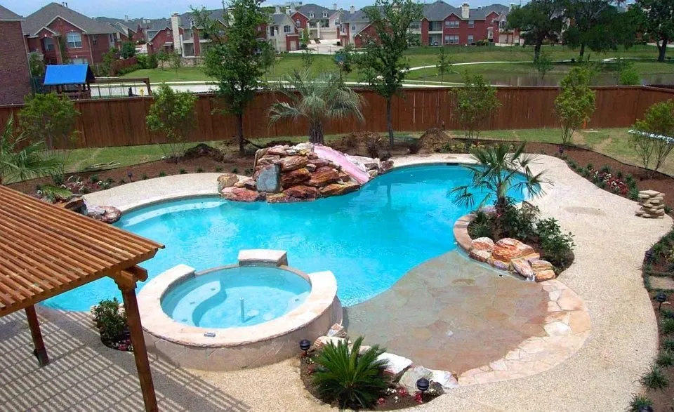 Local yard maintenance in Fort Worth, TX by Blue Canyon Pools DFW
