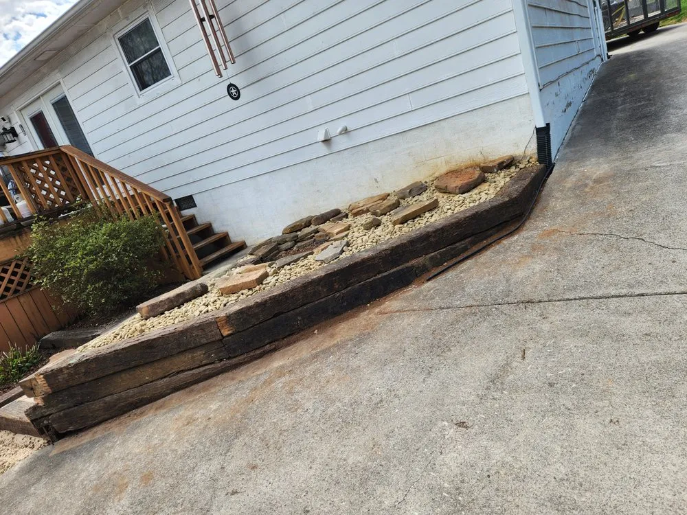 Expert yard maintenance experts serving Wartburg, TN - Blue Collar Boys Lawn and Landscaping