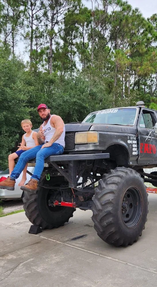 Professional landscaping services for year-round maintenance in Vero Beach, FL by Blue Collar Broke Trees