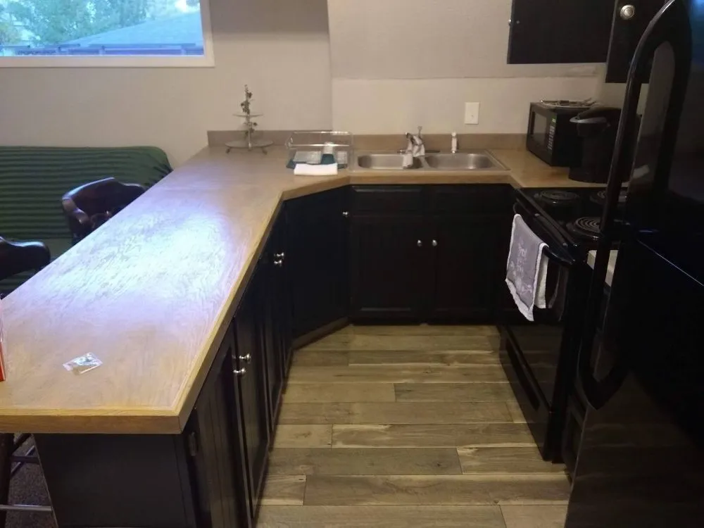 Local lawn care service experts serving Pueblo, CO - Blue Collar Building Services