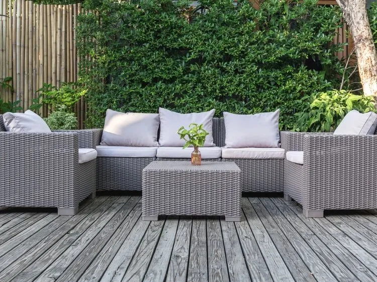 Trusted landscape design for year-round maintenance in Mount Pleasant, SC by Blue Crab Outdoor Living Spaces