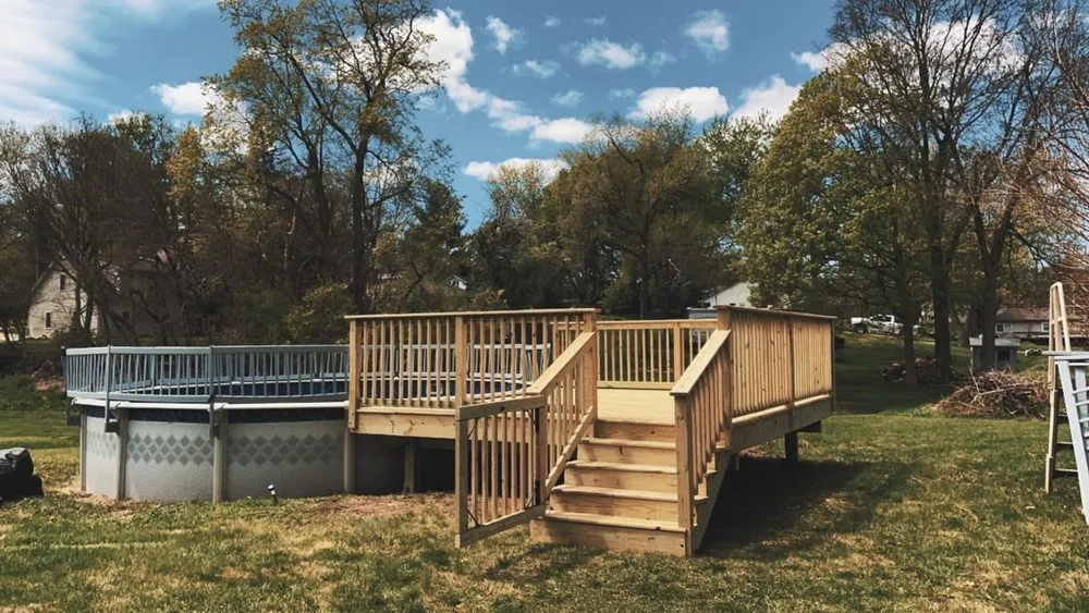 Reliable residential landscaping for homes in Spring Bay, IL by Blue Creek Construction