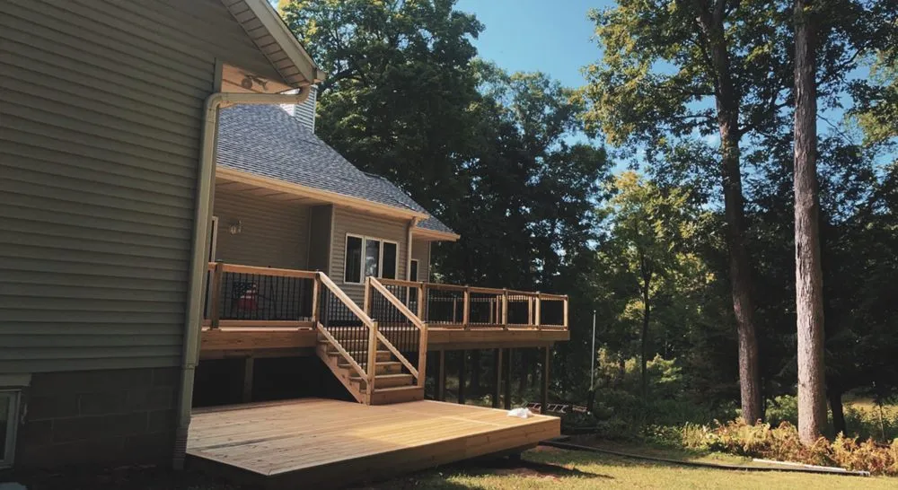 Reliable lawn care service experts serving Spring Bay, IL - Blue Creek Construction