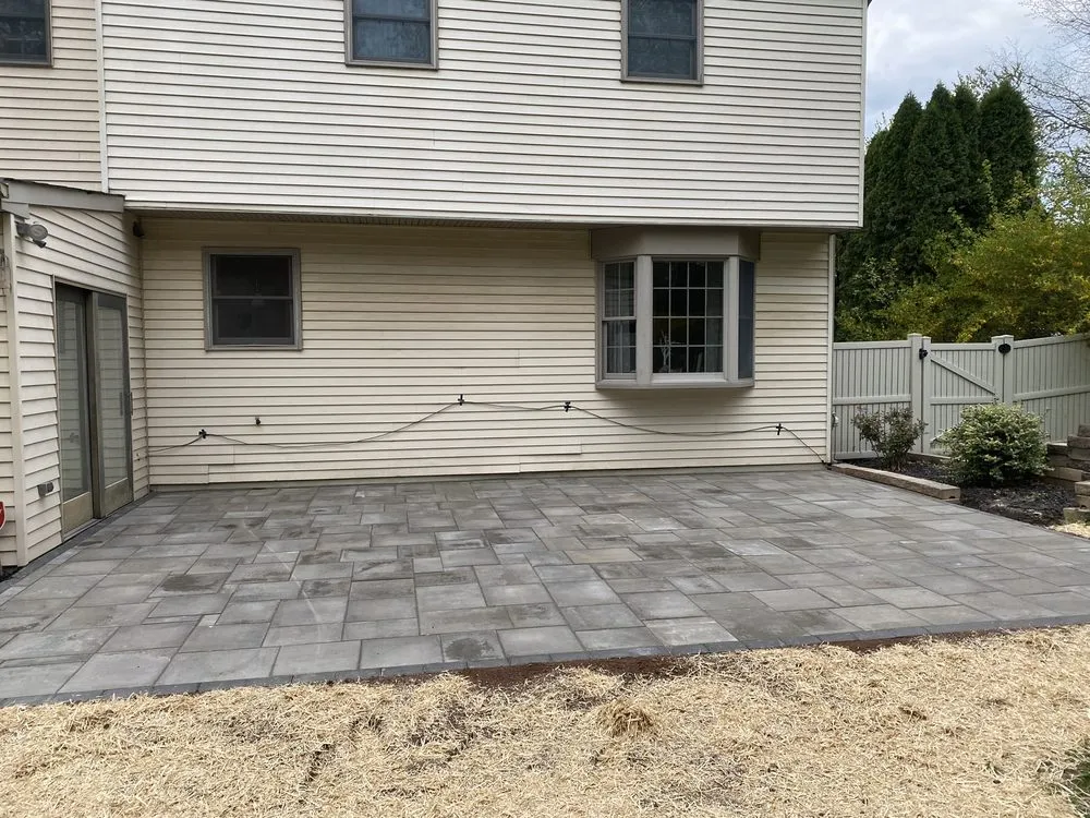 Reliable yard maintenance for residential properties across Sellersville, PA - Blue Diamond hardscape & Landscape