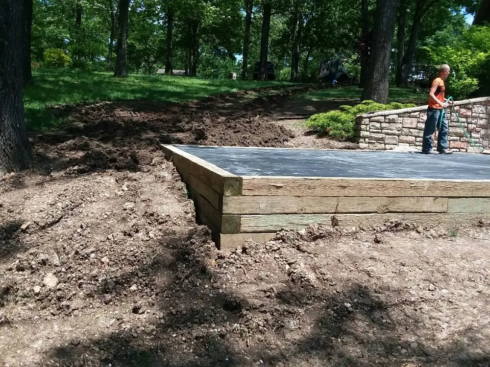 Local outdoor landscaping in Rueter, MO - Blue Diamond
