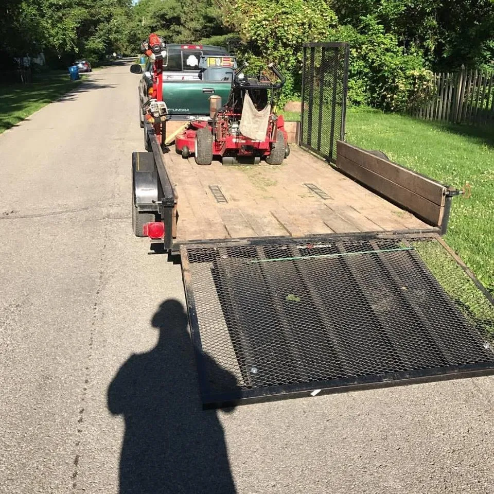 Expert yard cleanup service in Fishers, IN - Blue Duck Lawn Care