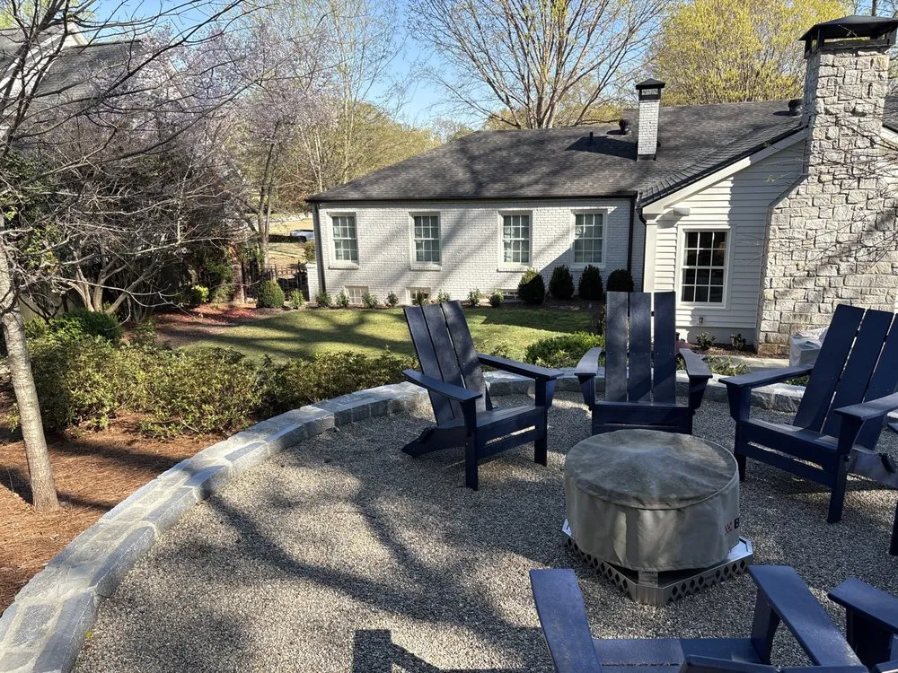 Expert yard maintenance experts serving Powder Springs, GA - Blue Fossill