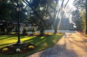 Expert yard cleanup service experts serving Foley, AL - Blue Heron Landscape