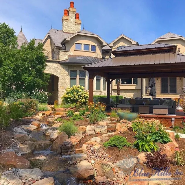 Reliable lawn care service experts serving Sugar Grove, IL - Blue Hills