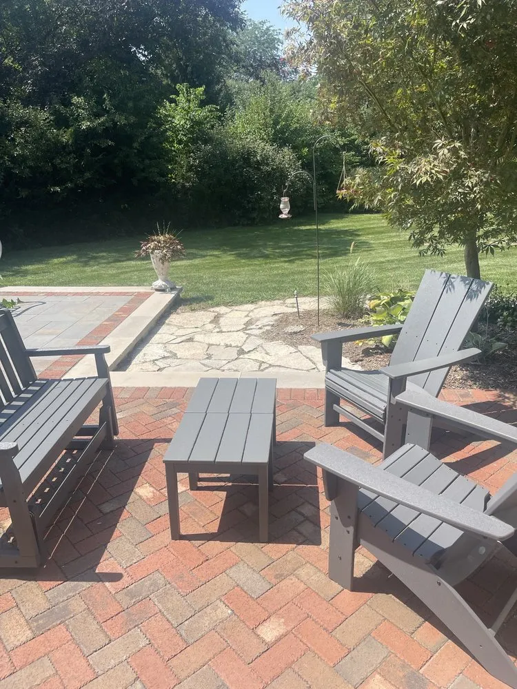 Custom landscape design in Sugar Grove, IL by Blue Hills