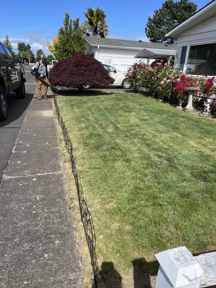 Reliable landscape installation in Salem, OR by Blue Horizon Landscape