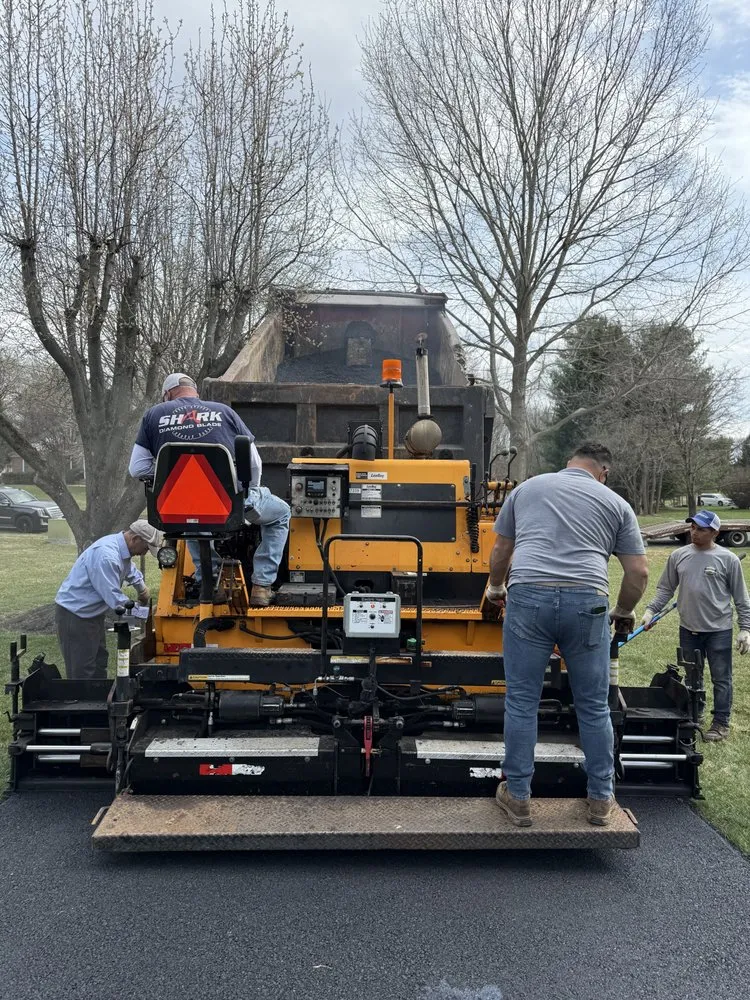 Local landscaping services experts serving Silver Spring, MD - Blue Lake Contractor