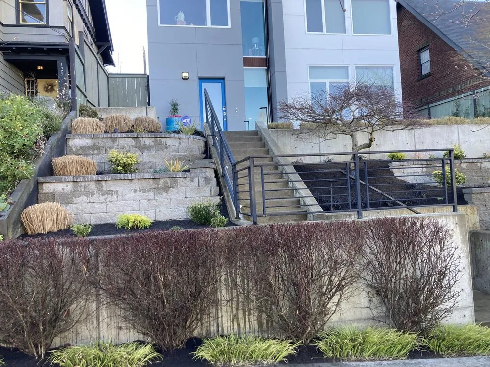 Trusted landscape design experts serving Kent, WA - Blue Landscaping Services