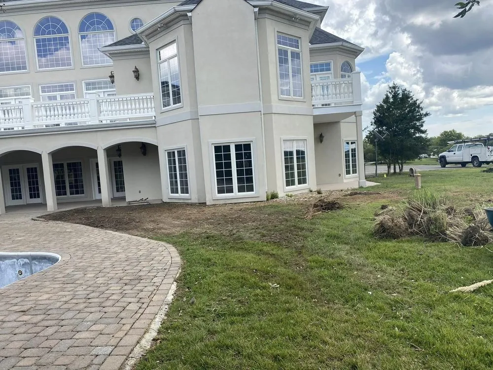 Custom garden landscaping for homes across Lebanon, TN - Blue Leaf Landscaping