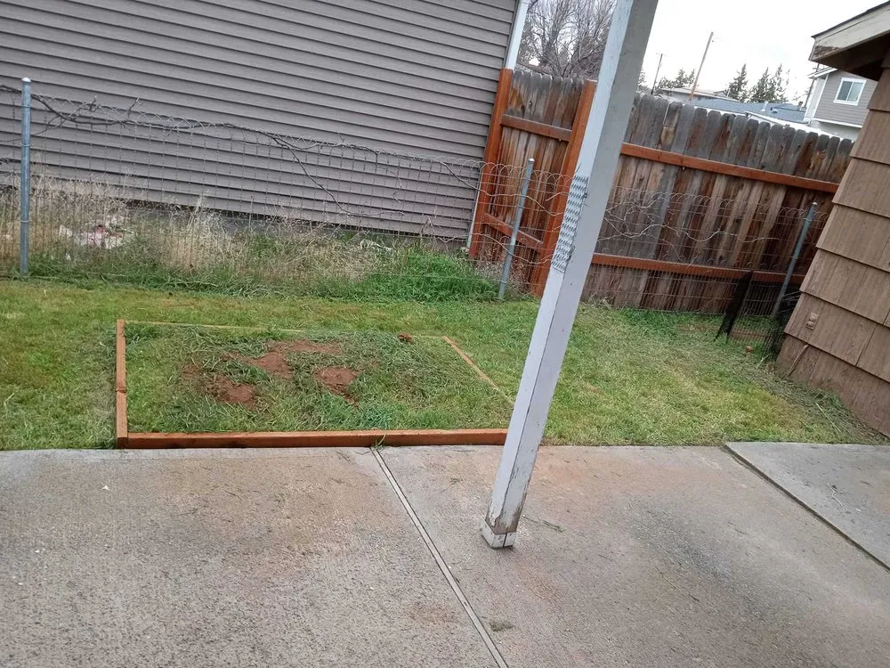 Expert landscaping services in Madras, OR by Blue Leaf Lawn Care