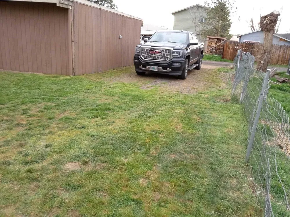 Local residential landscaping in Madras, OR by Blue Leaf Lawn Care