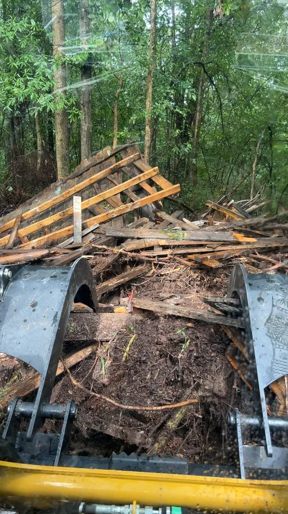 Affordable lawn care service for residential properties across Clifton, SC - Blue Line Services