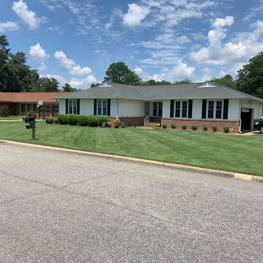 Top-rated yard cleanup service for outdoor upgrades across West Columbia, SC - Blue Marlin Landscape