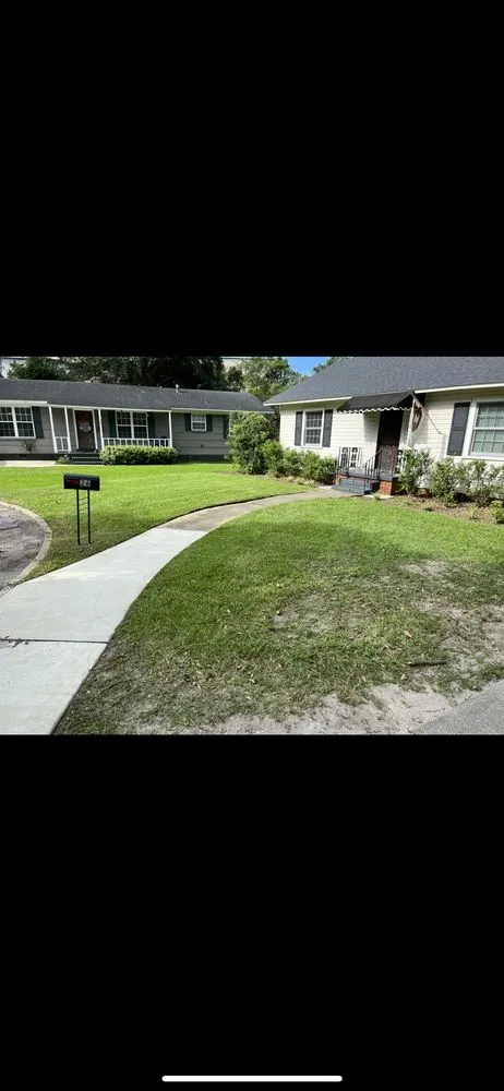 Reliable yard maintenance for year-round maintenance across Mobile, AL - Blue Meadows Lawncare