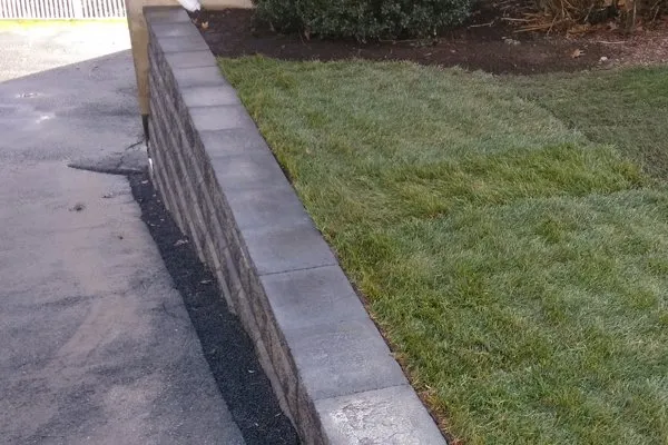 Trusted residential landscaping in Salem, NH - Blue Mist Hardscape